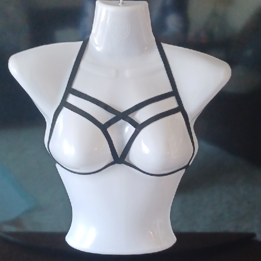 Black Strappy Women's Bralette